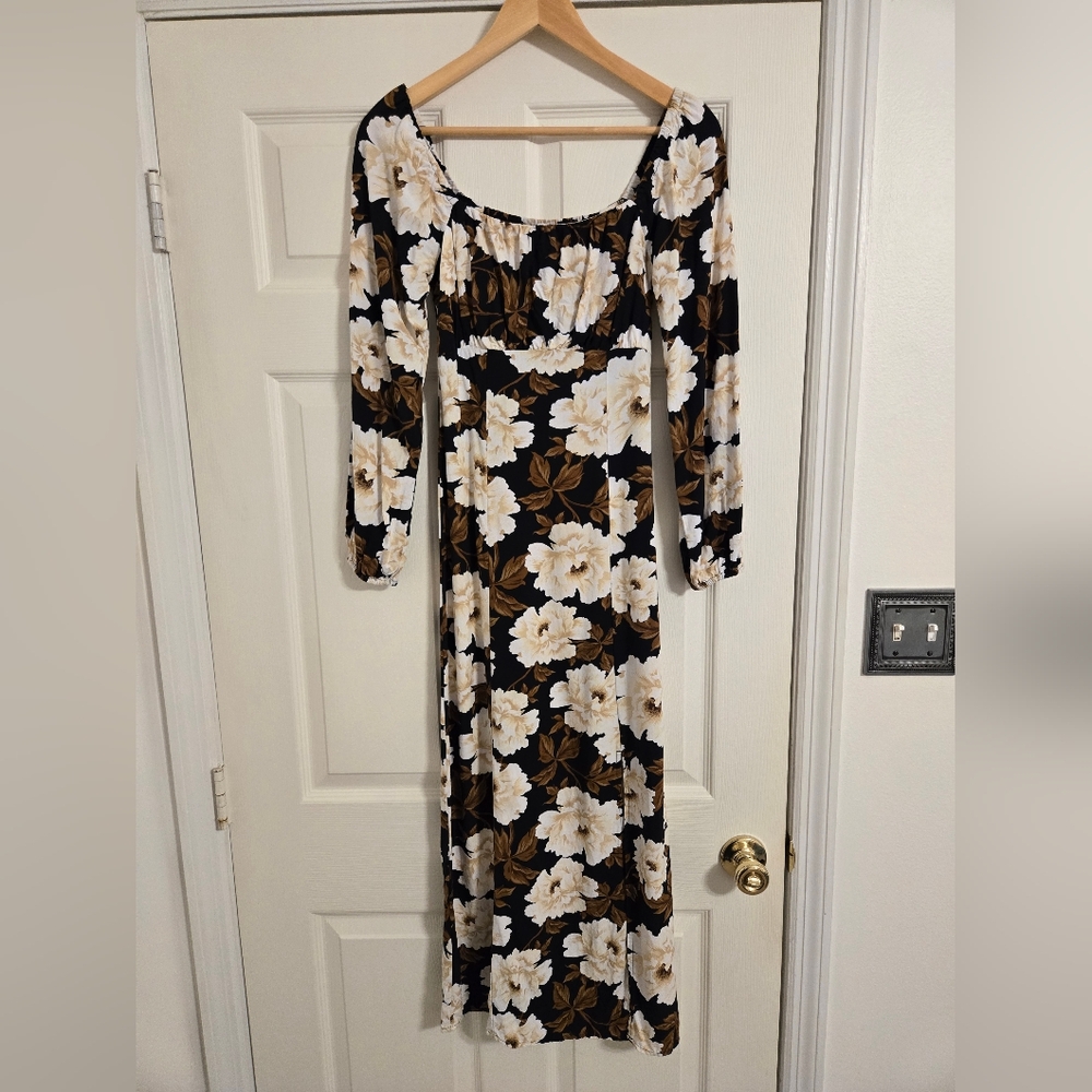 Old Navy Black, Brown and White Floral Long Sleeve Maxi Dress Size XS